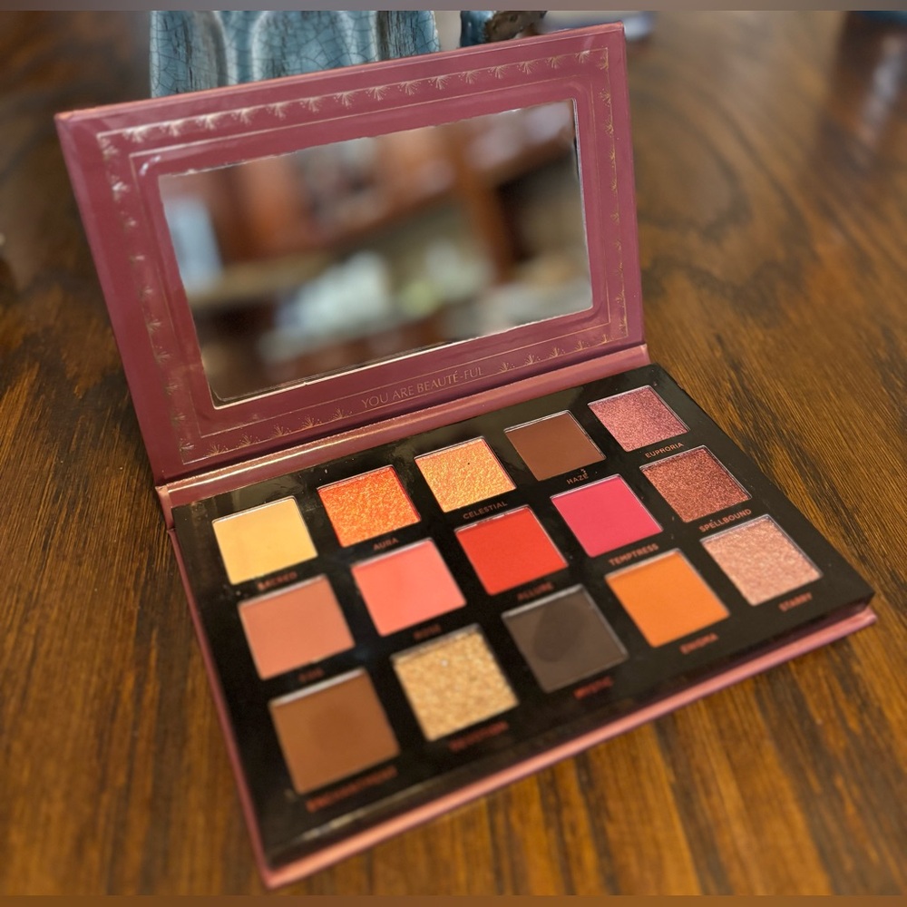 Ace Beaute Vibrant Mystic Romance Eyeshadow Palette - Pink, Orange, Brown, Gold
